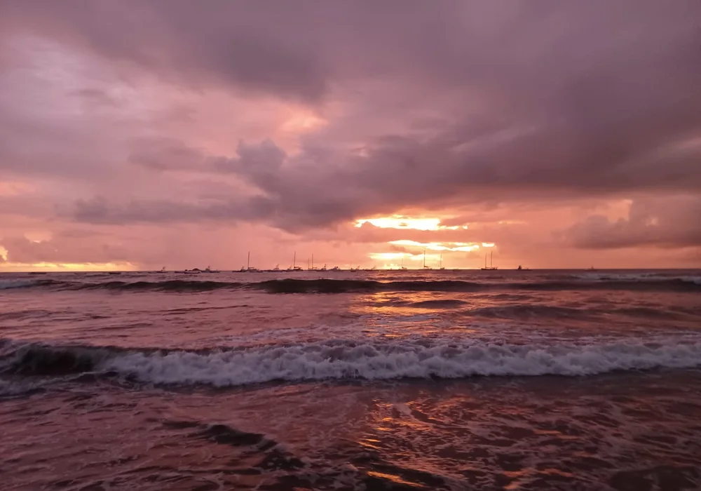 TamaHostel & Glamping / Pura Vida Hostel — Tamarindo Hostel in Costa Rica